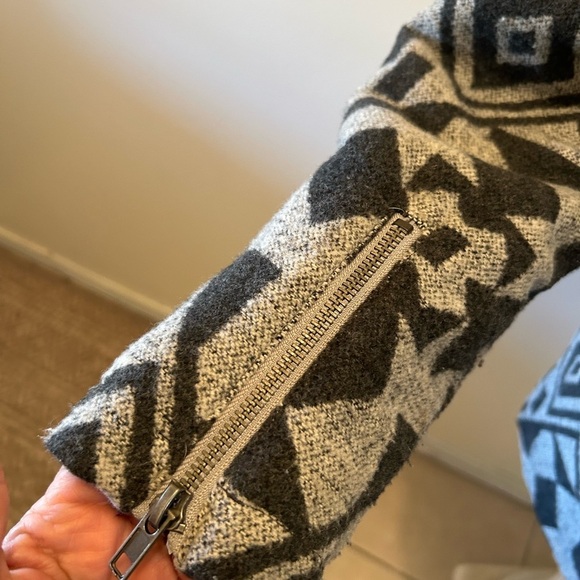 Volcom Showdown Jacket Coat wool blend tribal fur collar gorgeous S - Picture 13 of 16